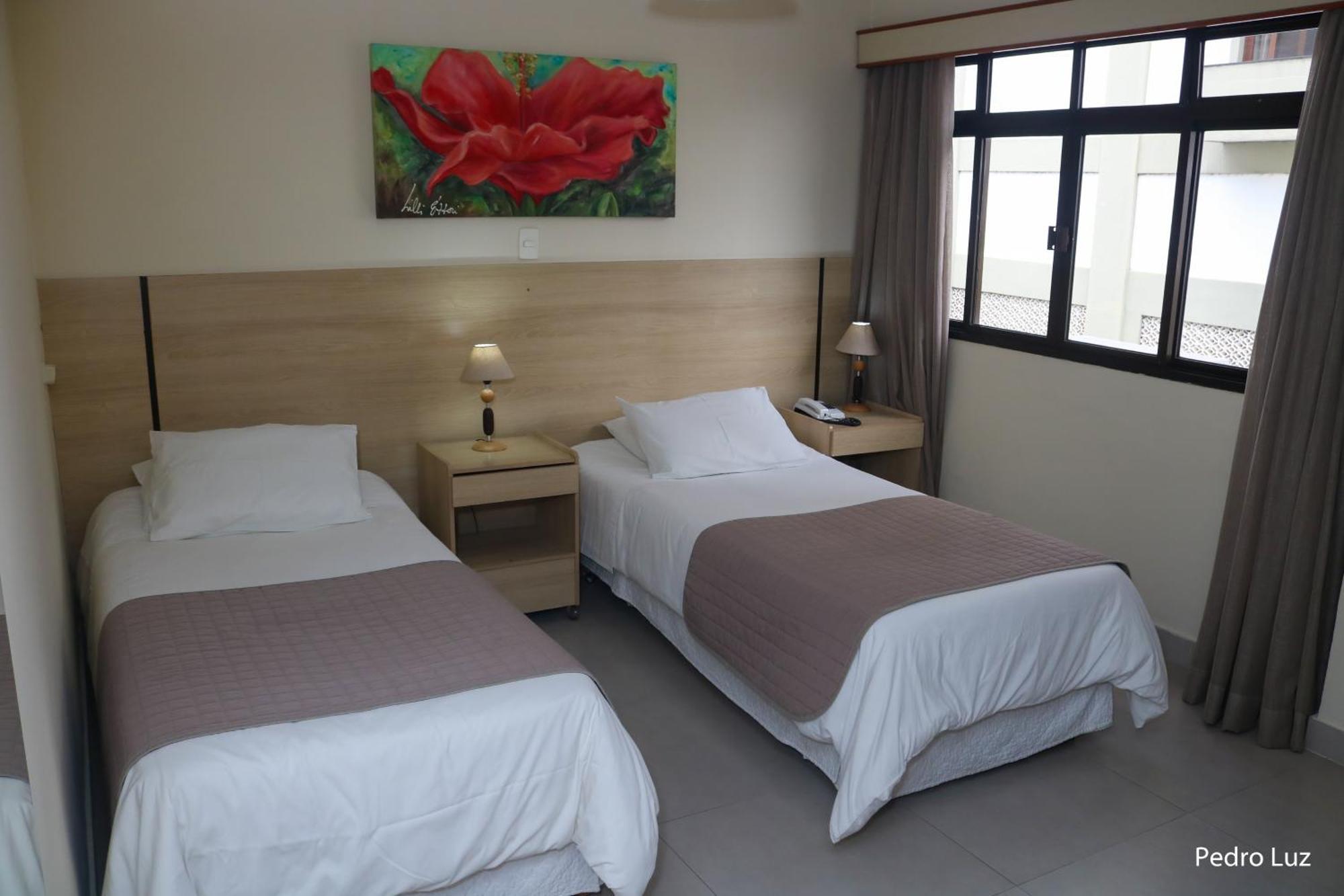 רזנדה River Park Hotel מראה חיצוני תמונה