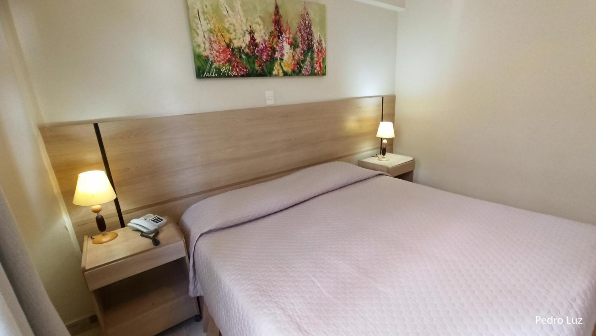 רזנדה River Park Hotel מראה חיצוני תמונה