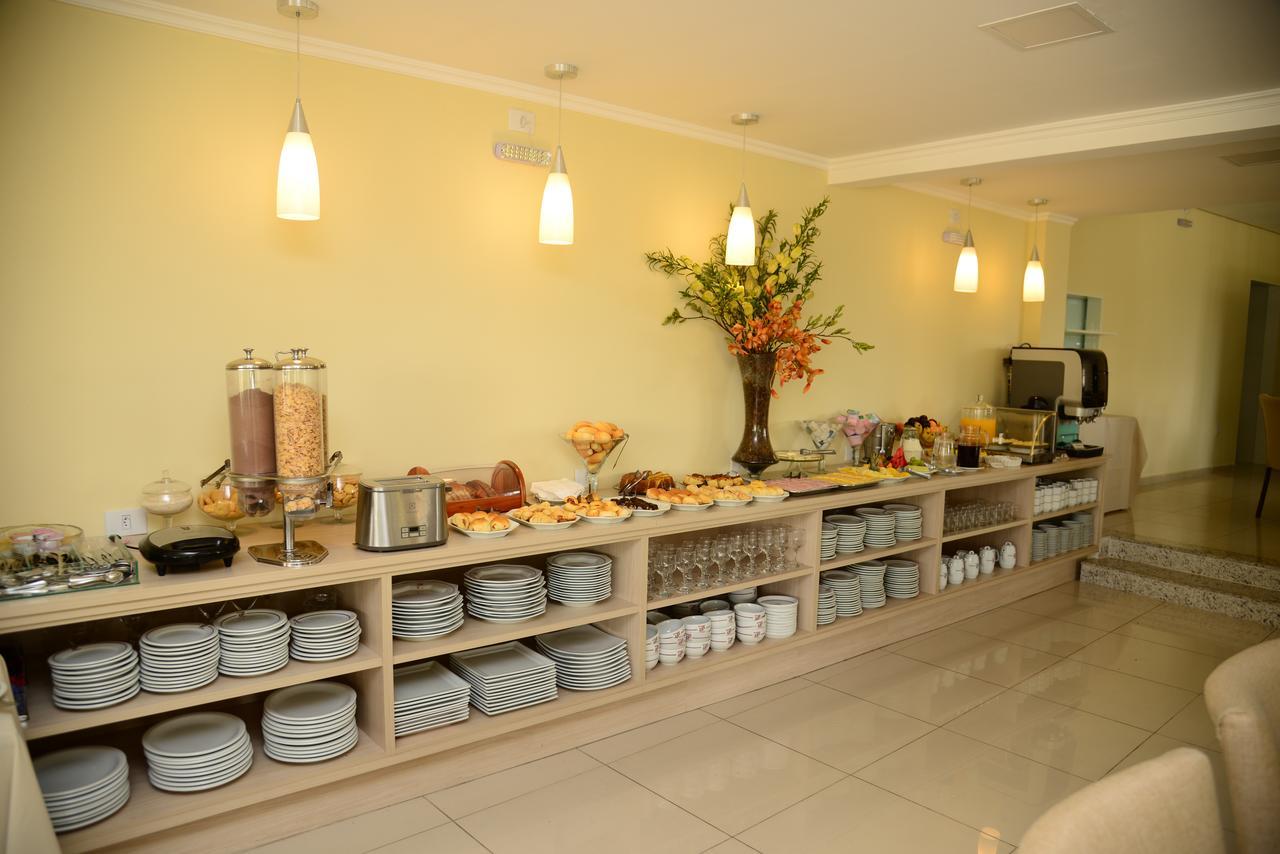 רזנדה River Park Hotel מראה חיצוני תמונה