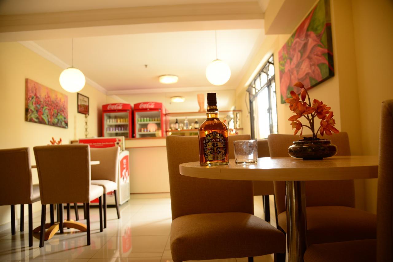 רזנדה River Park Hotel מראה חיצוני תמונה